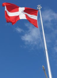 Drapeau de l'Ordre de Malte