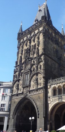 Tour poudri&egrave;re