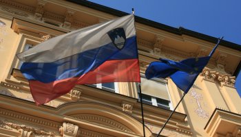 Drapeau slov&egrave;ne, Maribor